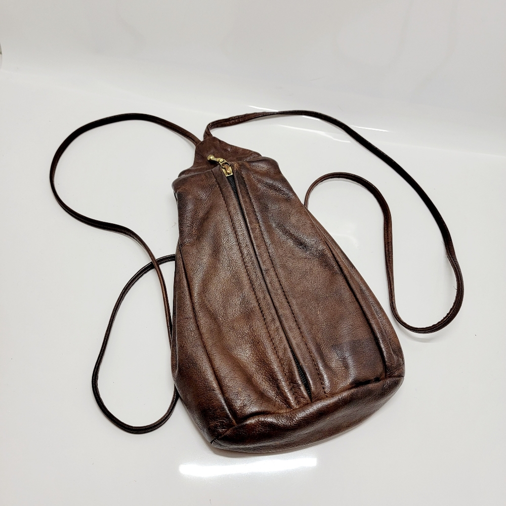 Vintage MAPLE ROSEMONT 08556 Rustic Brown Leather Mini Backpack Made In USA.